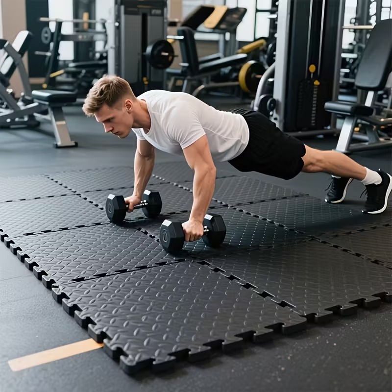 30x30cm 16 Pcs Interlocking Yo - Home Gym On Carpet ulasan dan harga
